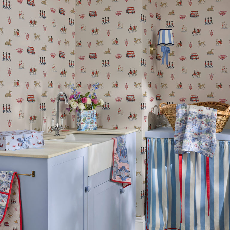 Cath Kidston Queenie’s London Children's Wallpaper Cream – Playful British Landmark Wallpaper Design