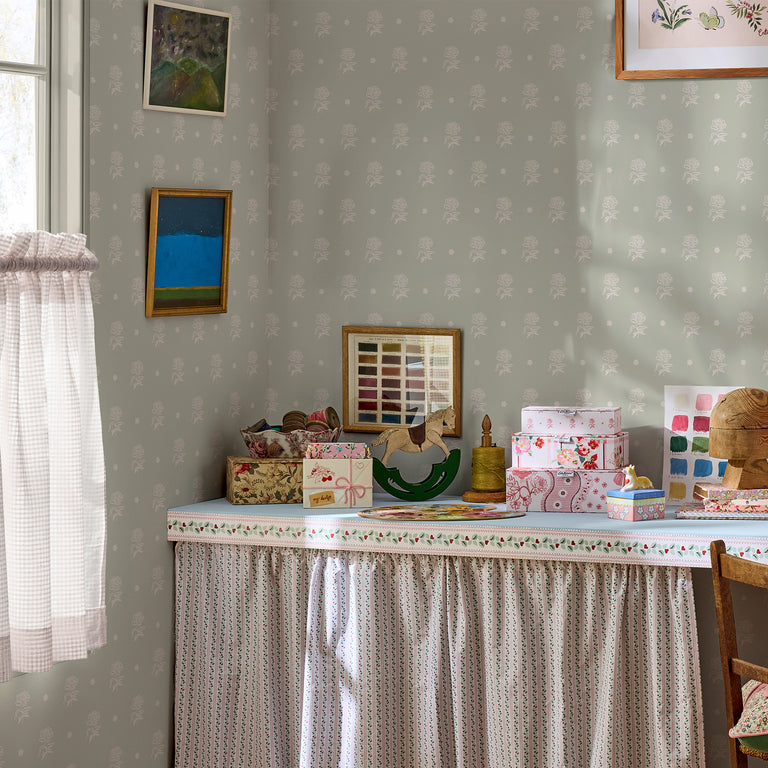 Cath Kidston Spitalfields Bunches Floral Wallpaper Sage Green Vintage Floral Design 10m Roll Paste the Wall