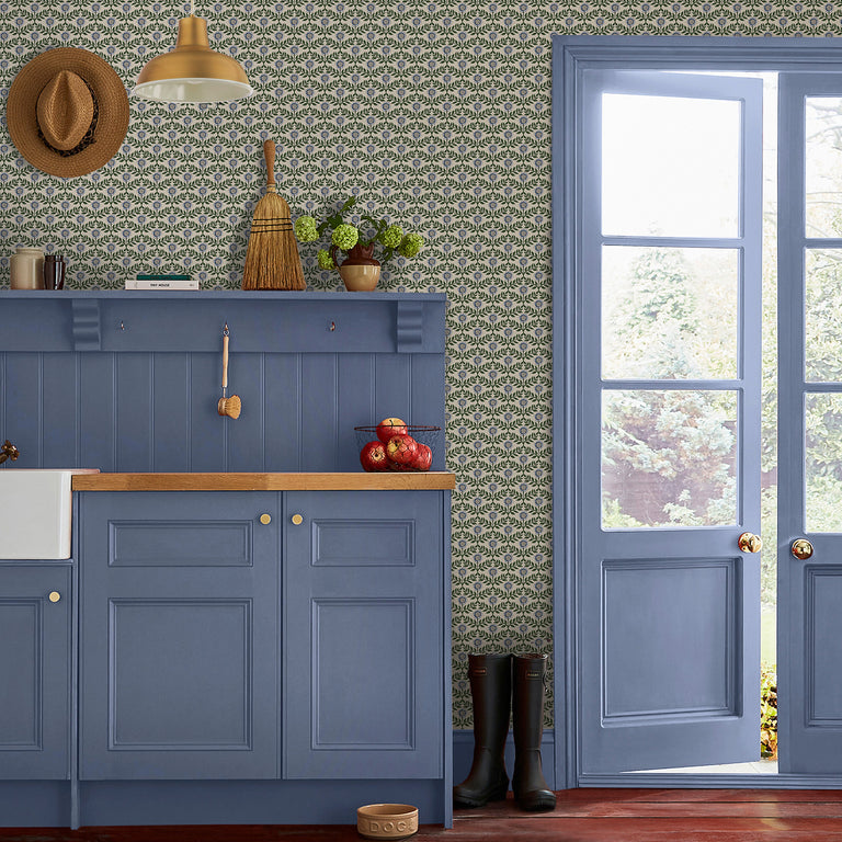 Joules Stately Floral Wallpaper – Elegant Textured Wallpaper, Paste-The-Wall, 52cm Width, Classic Design Finish