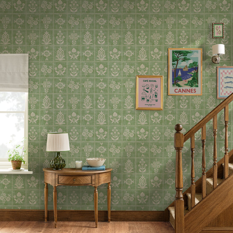 Joules Garden Floral Grid Wallpaper Pistachio Green 52cm x 10m Roll Paste-the-Wall Modern Floral Design