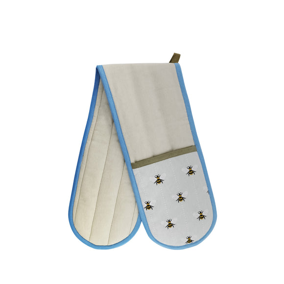 The Bee Double Oven Glove by Tipperary Crystal – A stylish and functional kitchen essential featuring a charming bee design, ensuring safety and sophistication in your culinary space.