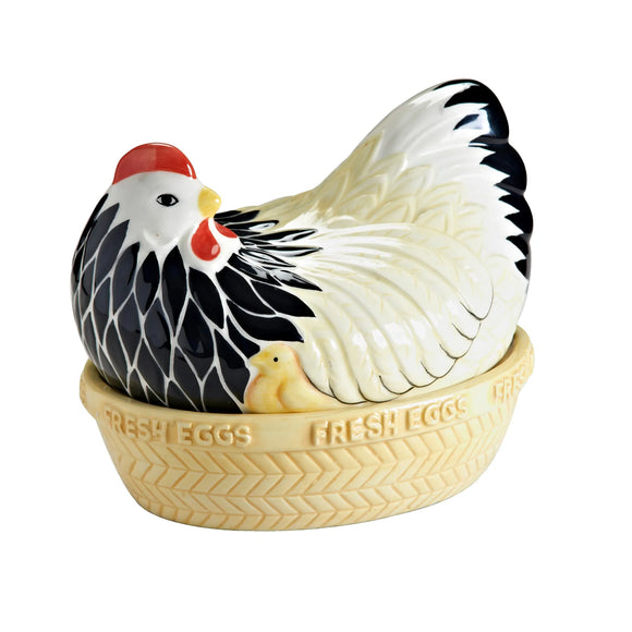 Experience farmhouse charm with the Mason Cash Mother Hen Nest, a delightful and functional addition to your kitchen.