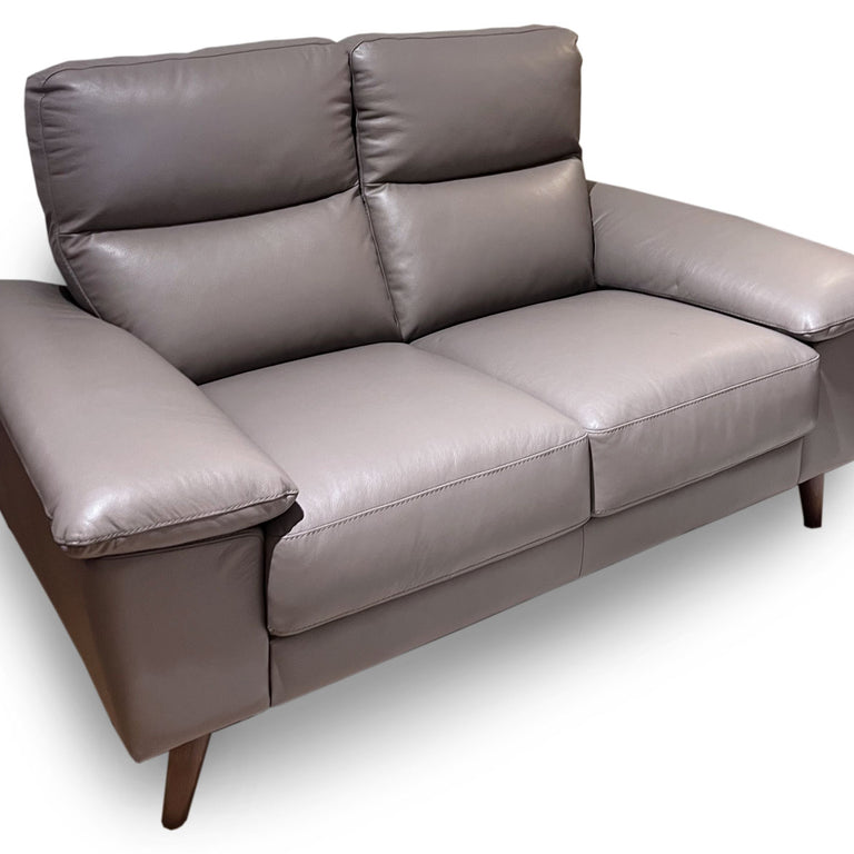 Tamigi Leather 2 Seater Sofa