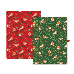 Visualize the festive charm of the Tipperary Crystal Christmas Robin Set of 2 Tea Towels, adorned with adorable robin and holly designs. Crafted from high-quality, absorbent cotton, these tea towels are both functional and festive for the holiday season.