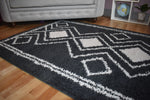 Ashton Geometric Rug Grey 05  close view picture of the of the pattern design