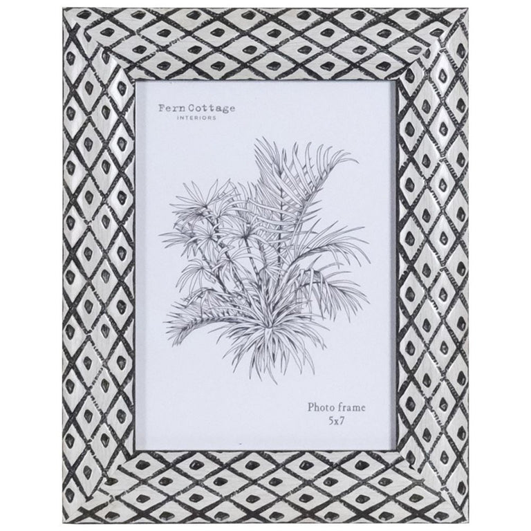 Black & White Geometric Photo Frame