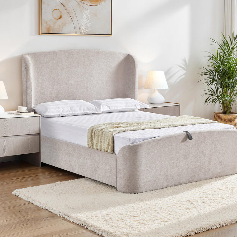 Blaire 5' Ottoman Bed Cream