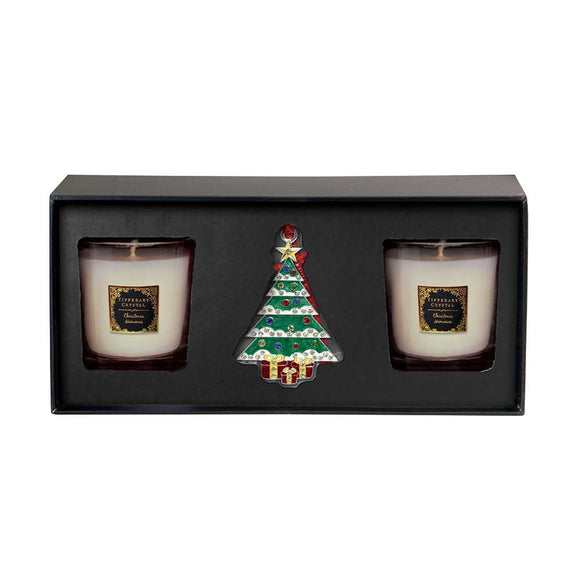 Capture the essence of the holiday season with the Tipperary Crystal Candles & Decoration Gift Set in Christmas Memories. 