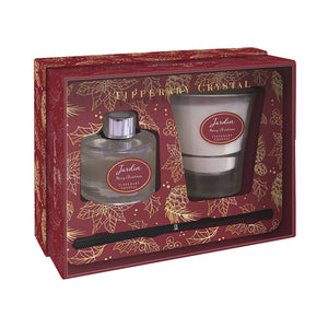 Spread the holiday cheer with the Tipperary Crystal Christmas Candle & Diffuser Set in Merry Christmas. Elevate your festive atmosphere with the warm glow of the candle and the delightful fragrance from the diffuser. 