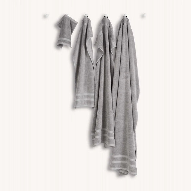 Christy Signum Face Cloth Dove Grey