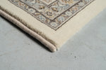 Da Vinci Rug 057 0221 6265 picture of the corner