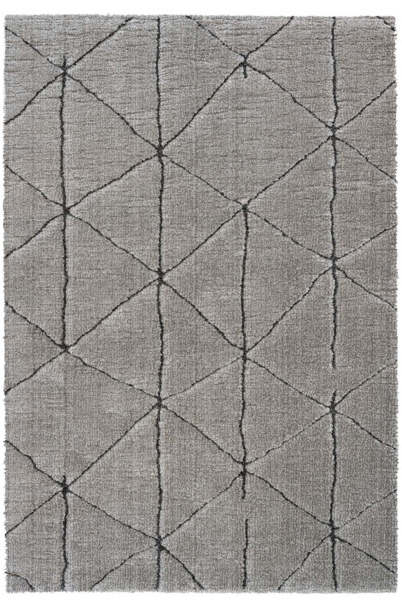 Achieve a cozy atmosphere with this inviting rug.