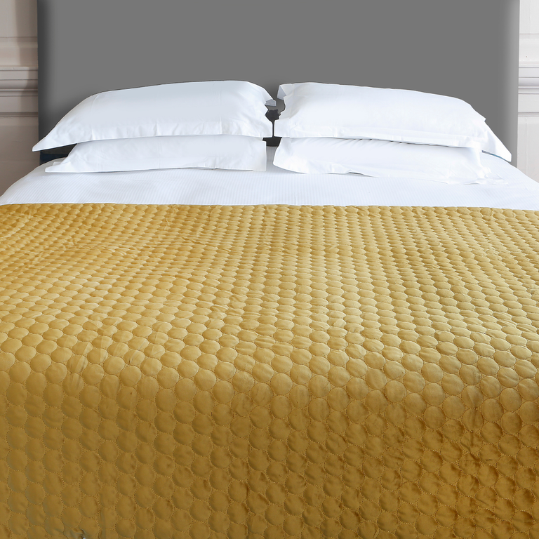 Scatterbox Halo Throw Antique Gold