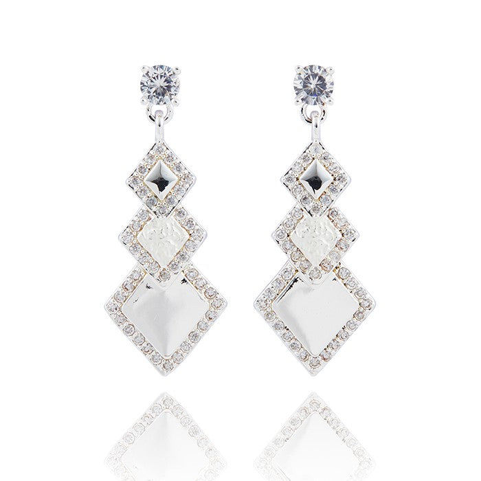 Hanging Diamonds Earrings