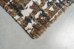 Plaza Rug 020-0011/7151 picture of the corner