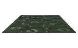 Enhance your space with this durable and elegant rug.