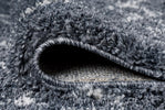Venice Geometric Rug – Grey 1721: close-up view picture of the pile height