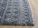 Venice Geometric Rug - Grey 2941 picture of the corner of the rug