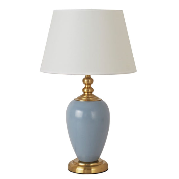 Versatile lamp with a contemporary design.