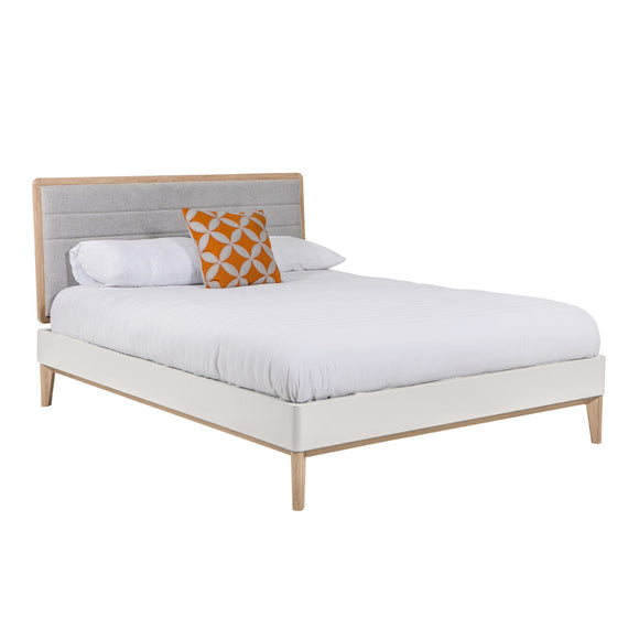 Stylish American white oak double bed - Baobab Collection