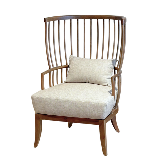 Traditional mahogany accent chair for your living room