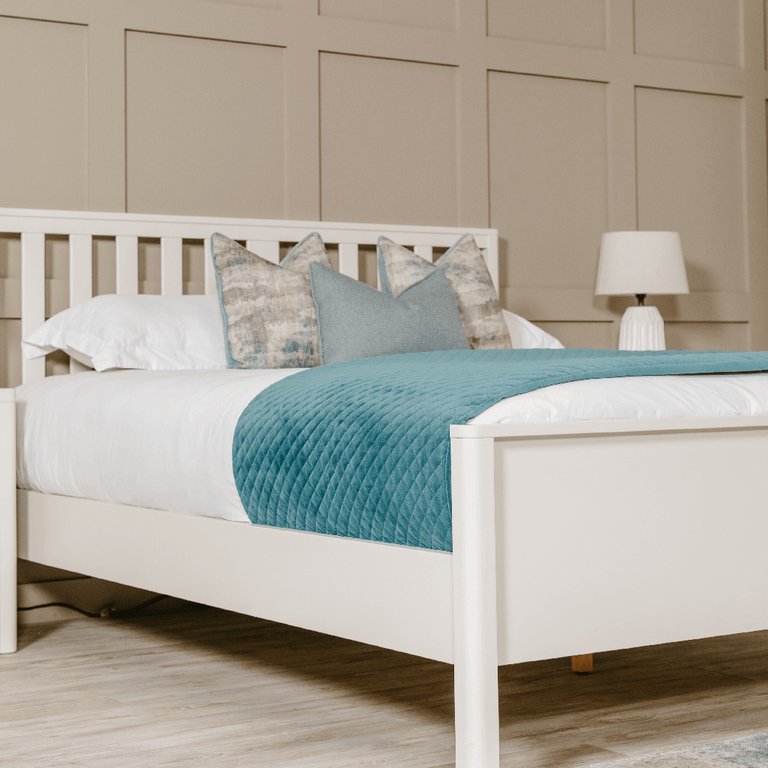 Freya 5' Low Footboard Bed Natural