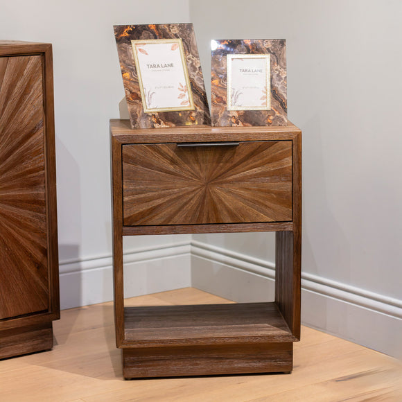 Ray Locker Dark Teak life style picture