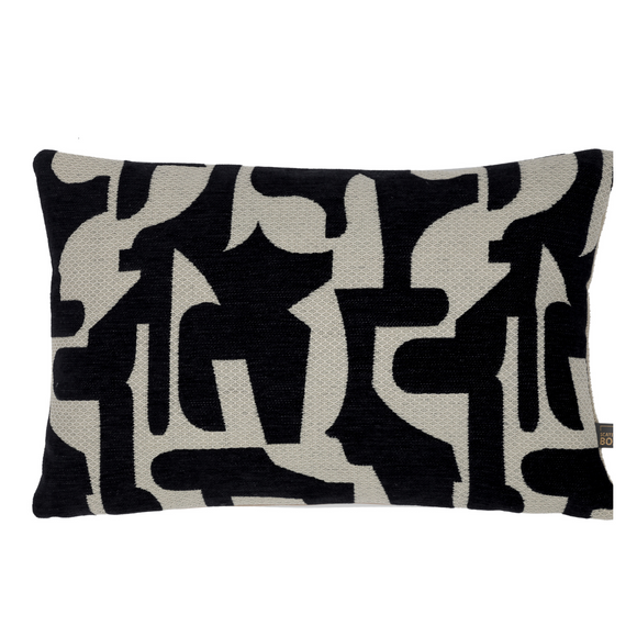 Elegant Scatterbox Cushion Soren 40x60 cm Black with soft velvety texture.
