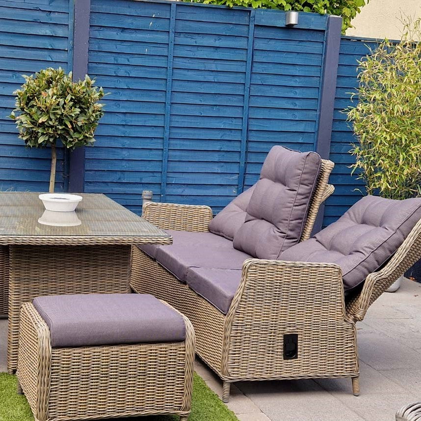 Reclining outdoor dining deals chairs